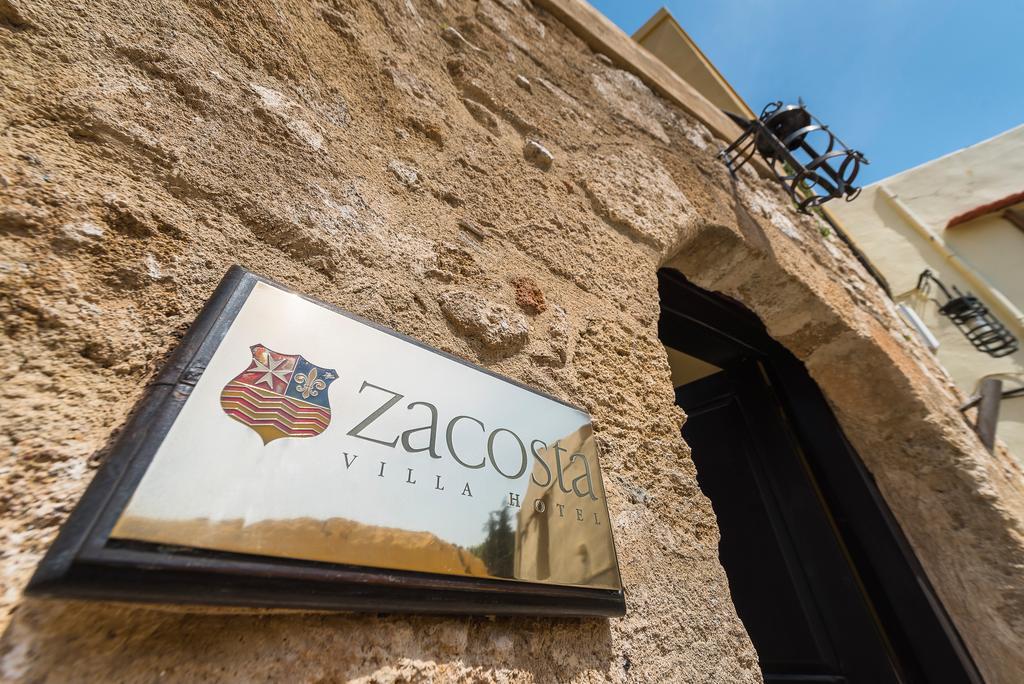 Zacosta 4*