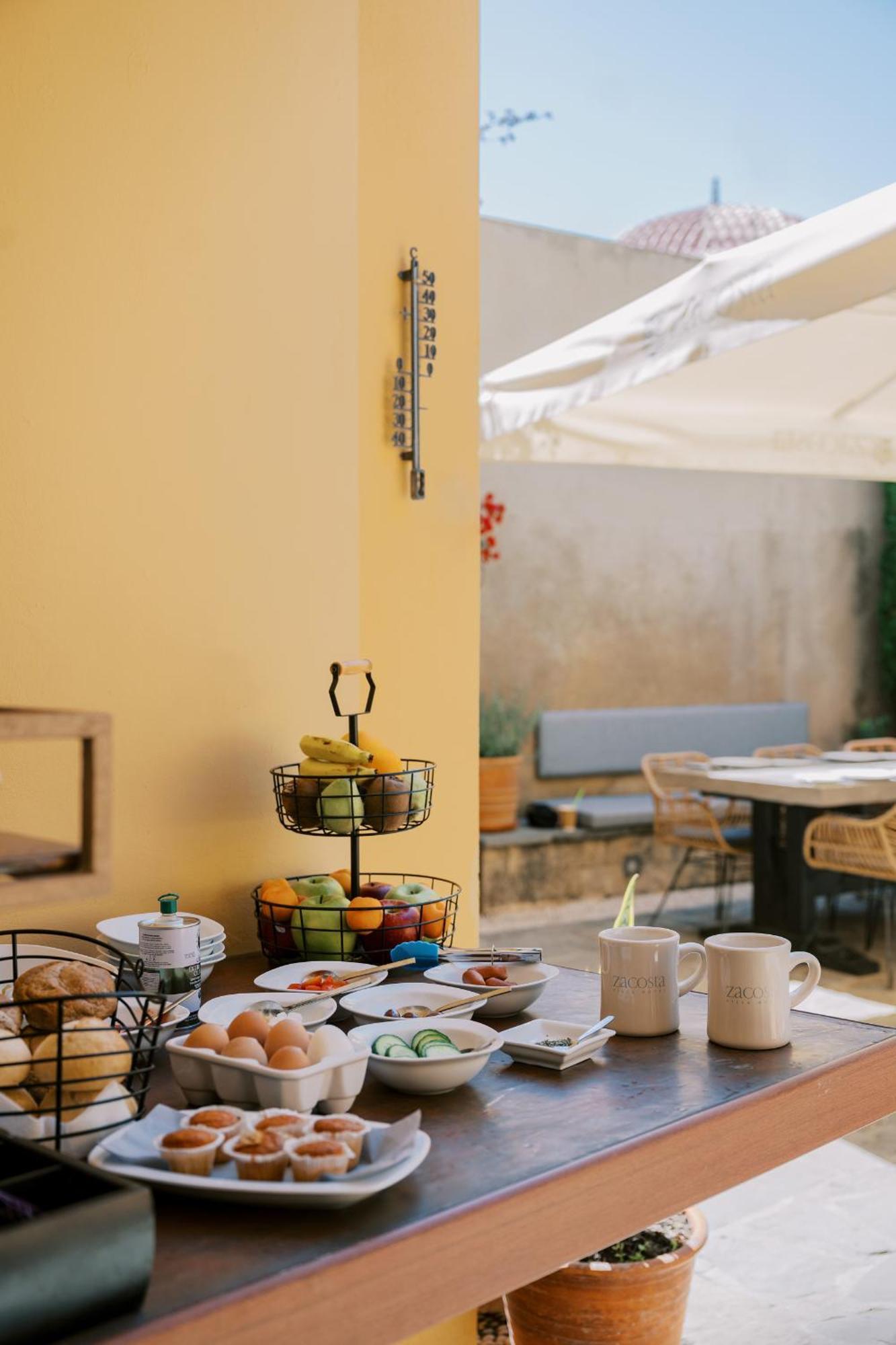 Zacosta Bed & Breakfast 4*